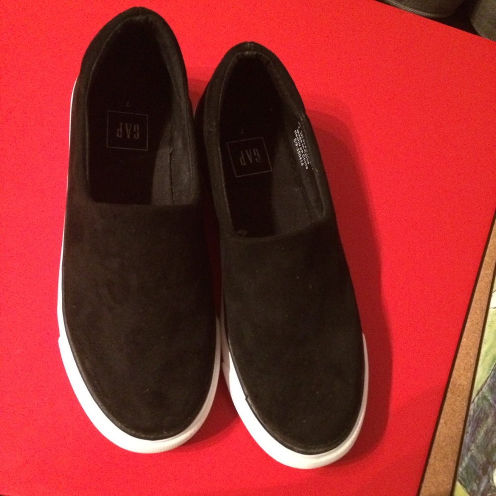 Gap black suede slip on sneakers